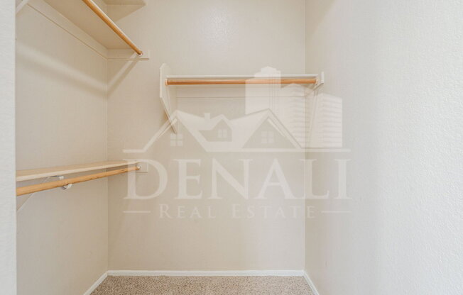 3 beds, 2 baths, 1,215 sqft, $1,895, Unit Unit 1066