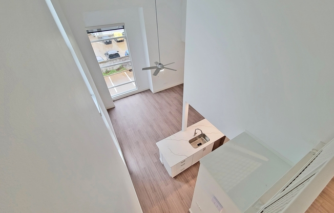 2 beds, 2.5 baths, 1,416 sqft, $3,550