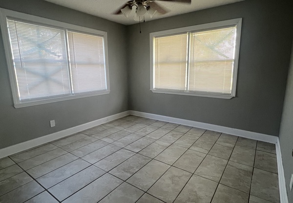 8601 HOMEWOOD LN