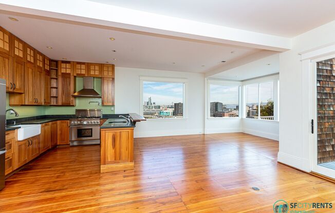 Potrero Hill: Remodeled Top Floor with City Views, Bonus Room & 2 Car Parking