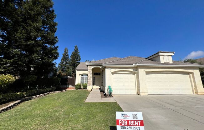 $2,395 Friant & Copper Ave, 4 Bedroom With 3 Car Garage - E. Oakmont Ave, Fresno