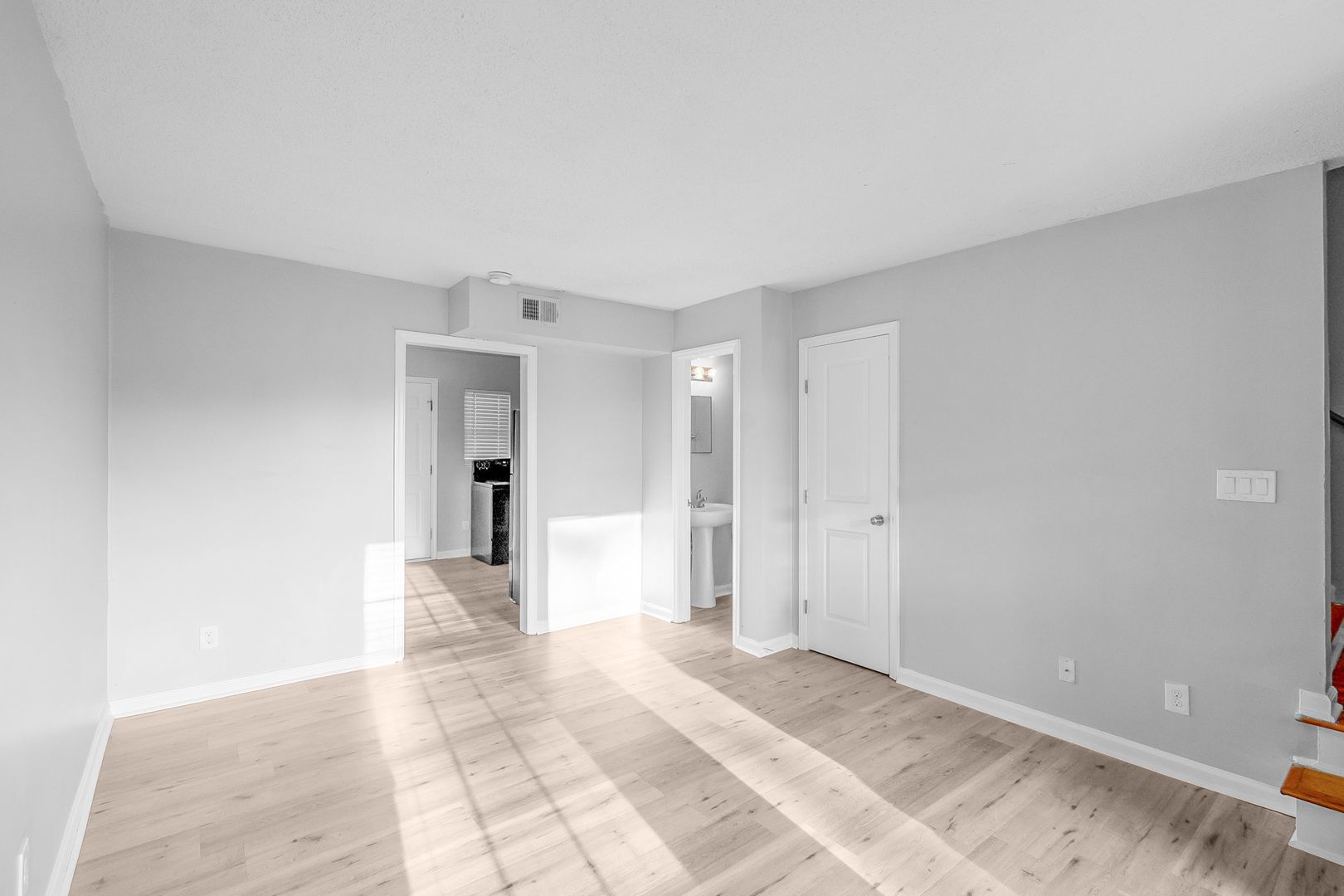 2 bedroom 1.5 bathroom Townhouse