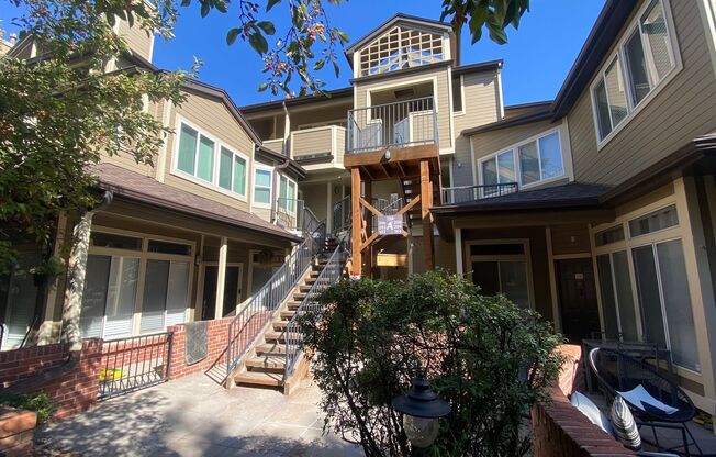 **Adorable Updated 2 bed 2 bath Condo for Rent in DTC!**