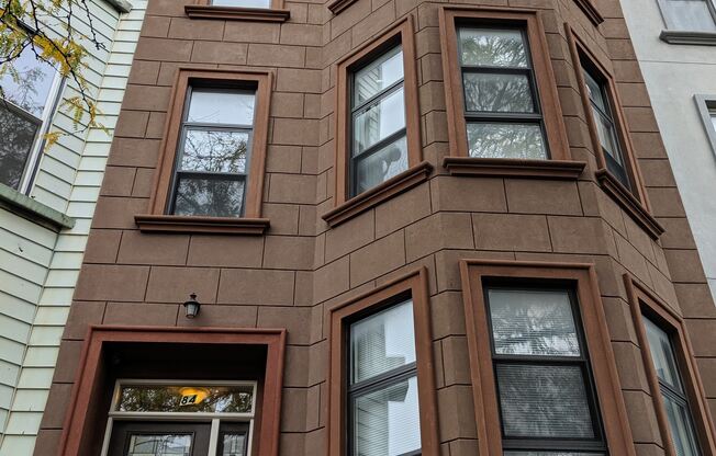 84 CORNELIA ST