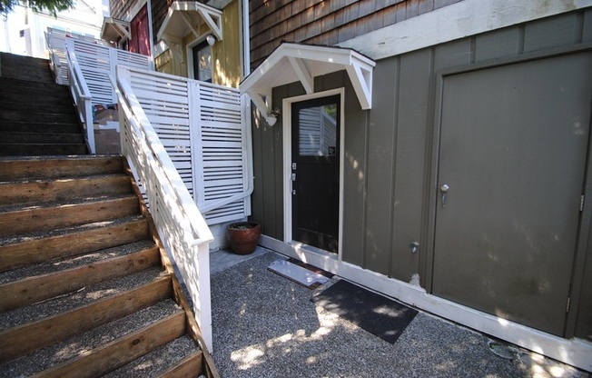 39 ETRURIA ST
