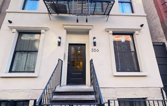 356 W 48 ST