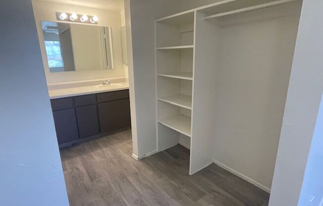 1 bed, 1 bath, 604 sqft, $900