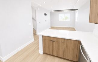 14833 ERWIN ST