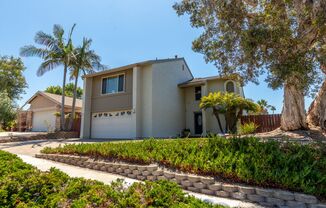 Beautiful home located on a cul-de-sac in Oceanside!