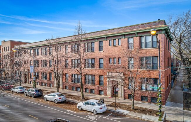 3846-58 N. Southport