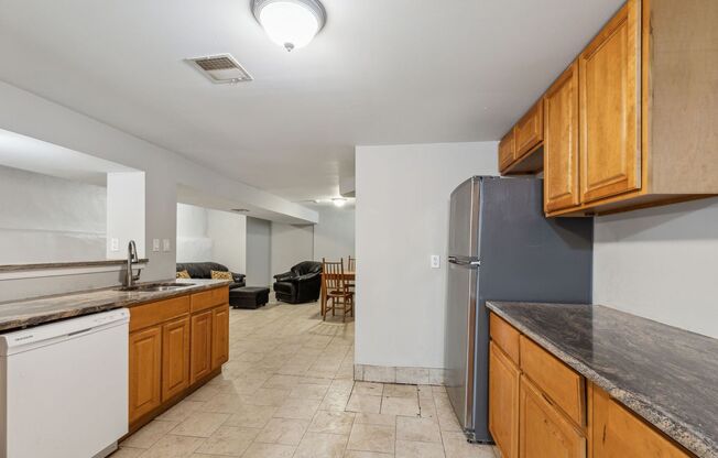 5 beds, 4.5 baths, 1,500 sqft, $3,600, Unit 3414 - A