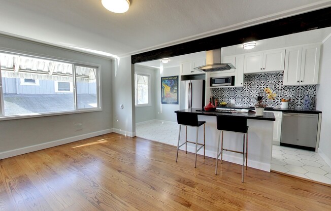 1 bed, 1 bath, 775 sqft, $1,994, Unit 3142 APT. 09