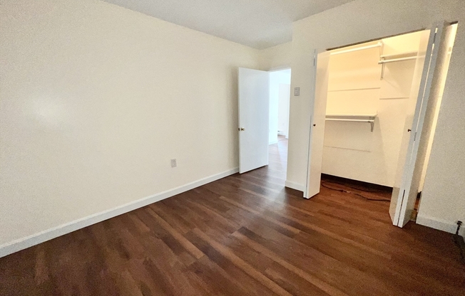 1 bed, 1 bath, $2,000, Unit 4F