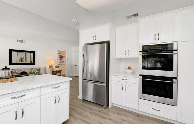 4bd/2ba Single Story Home In Hennie Hills Oceanside!