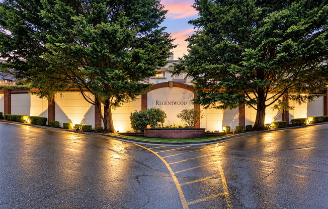 Very Nice 2 Bed 2 Bath condo