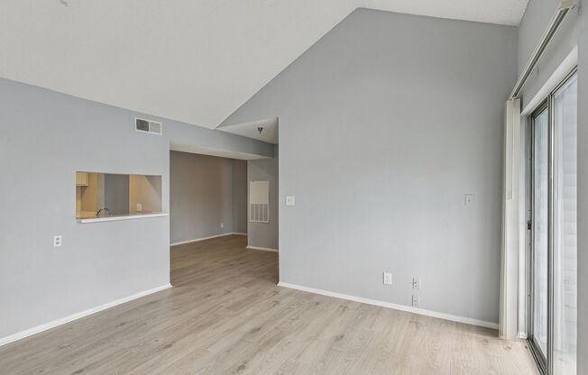 2 beds, 1.5 baths, 850 sqft, $1,490
