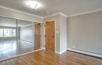 2 beds, 1 bath, $3,895, Unit 205