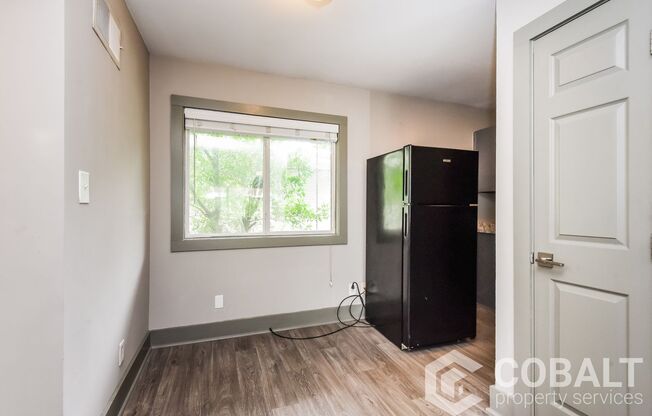 1 bed, 1 bath, 750 sqft, $1,049, Unit 4