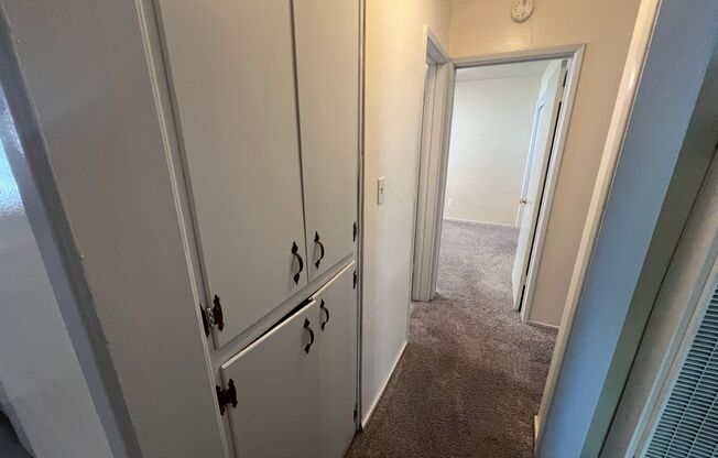 2 beds, 1 bath, $1,700, Unit 220