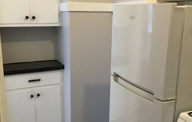 Studio, 1 bath, 315 sqft, $950, Unit 5F