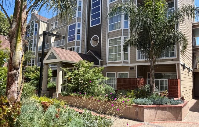 Serene & Pristine: 3 Bedroom, 3 Bath Bi-Level Condominium available in Central San Jose Location