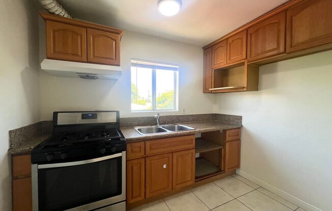 Kingman-5836