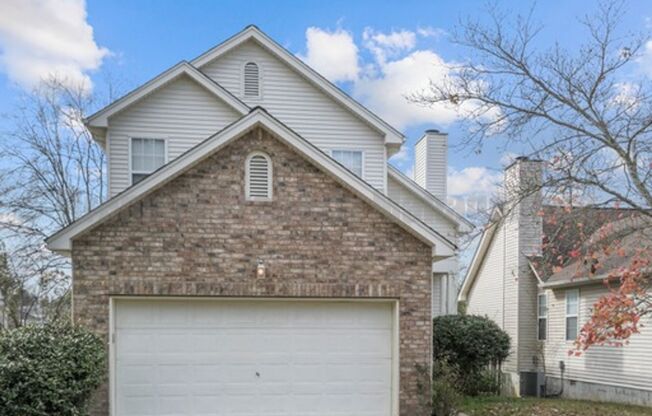 Two Story, Four Bedroom, Two Bath Farmingham Wood Subdivision in Hermitage!