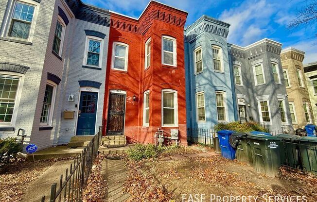 1822 8 ST NW