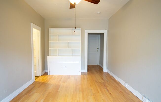 Studio, 1 bath, $1,025, Unit 67