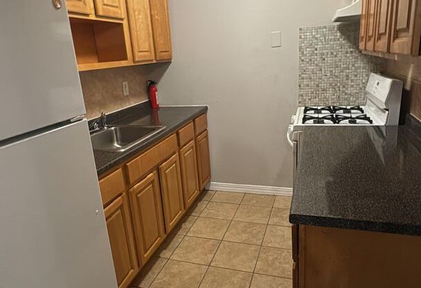 Majestic Court Apartments