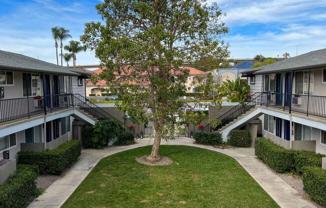 Foothill Manor