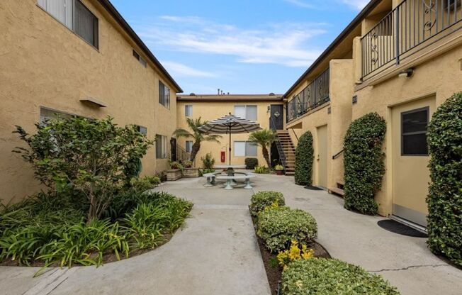 Immaculate Downey 2 Bedroom / 2 Bath