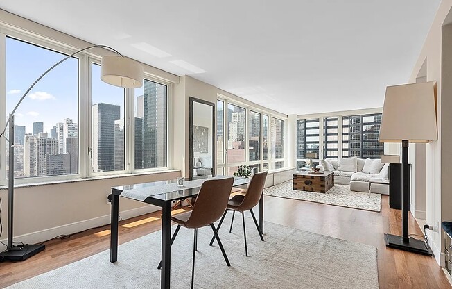 250 E 53 ST