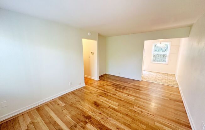Beautifully remodeled 1-bedroom unit that is part of a 7-plex with off-street parking.