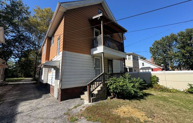471 E 143 ST