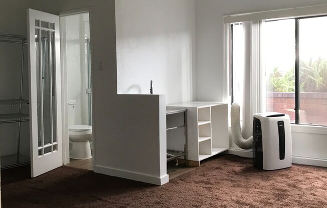 Charming Studio in The Heart Of Glendale