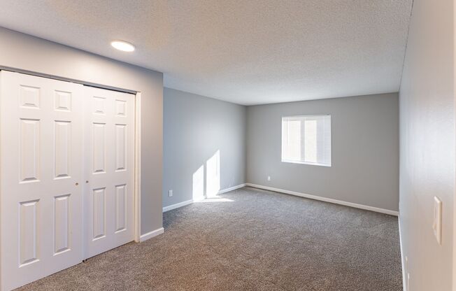 3 beds, 2 baths, 1,350 sqft, $1,455, Unit 201