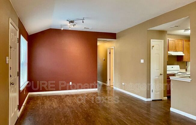 8605 TALYNE CHAISE CIR