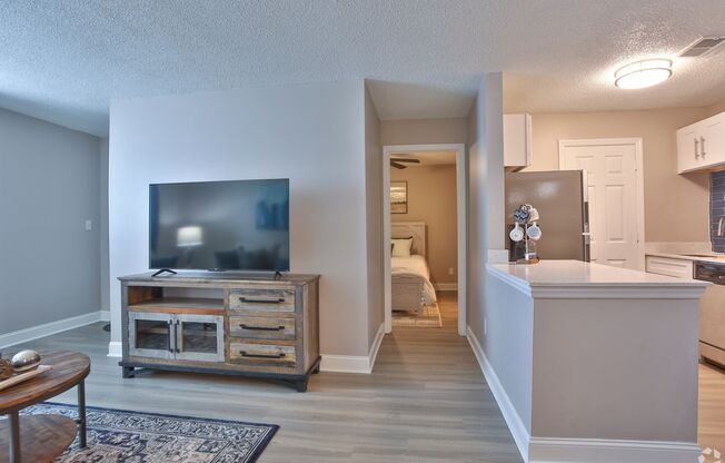 2 beds, 2 baths, 950 sqft, $1,245