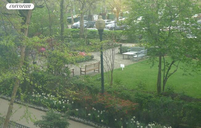 400 CENTRAL PARK W