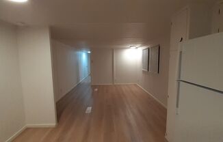 1 bed, 1 bath, $975, Unit 4