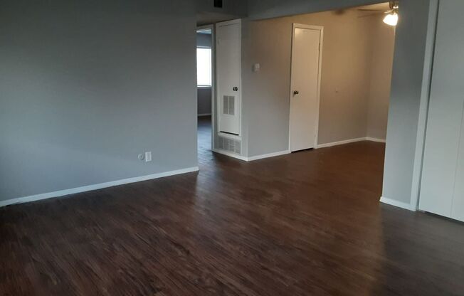 ALL BILLS PAID- 2 BEDROOM 1 BATH WOODHAVEN APARTMENTS!!