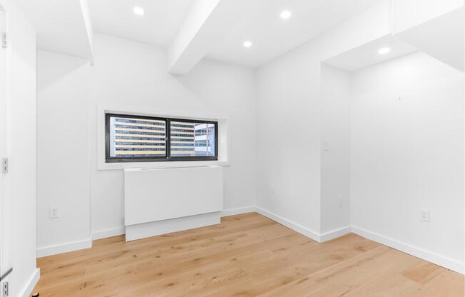 3 beds, 2 baths, 1,500 sqft, $8,750, Unit 2116
