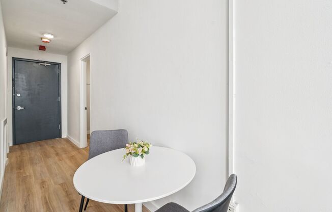 1 bed, 1 bath, 416 sqft, $1,483, Unit 213