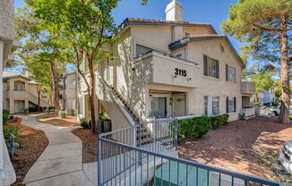 Great 2 bedroom 2 bathroom upstairs condo!