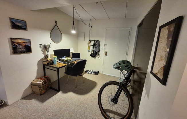 1 bed, 1.5 baths, 781 sqft, $3,000, Unit 202