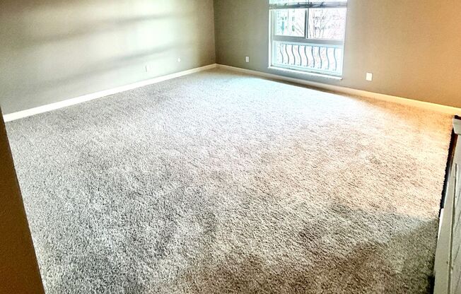 2 beds, 1 bath, 875 sqft, $1,750, Unit 404