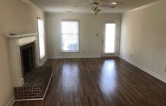 2 beds, 2 baths, $1,400