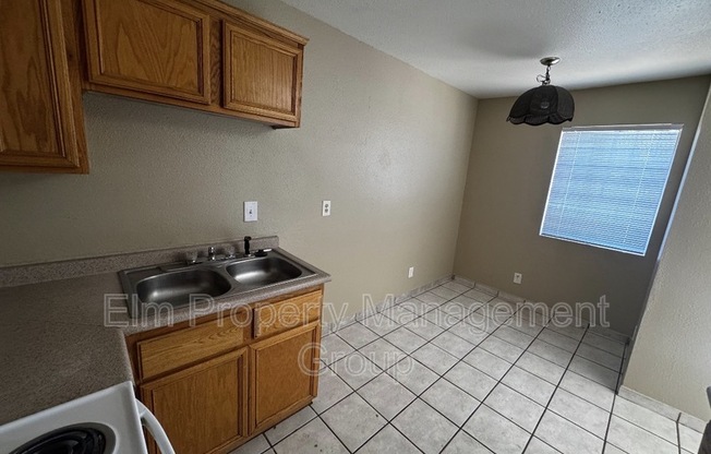 8 BRITZ CIR