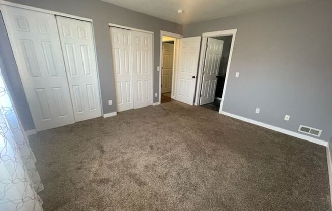 3 beds, 2 baths, $2,095